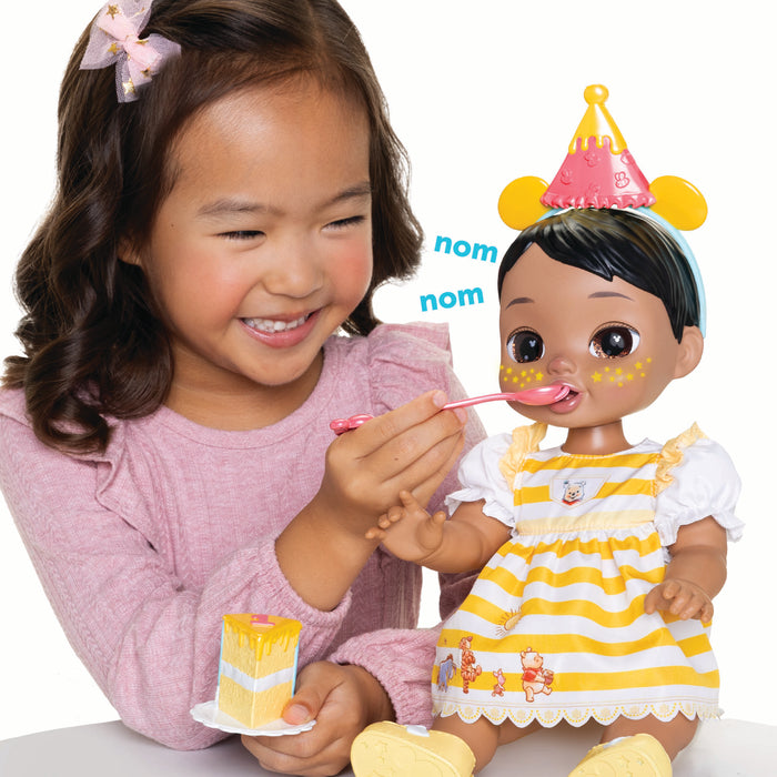 Deluxe Feature Winnie the Pooh Birthday Celebration Doll (Light Brown Hair, Brown Eyes)